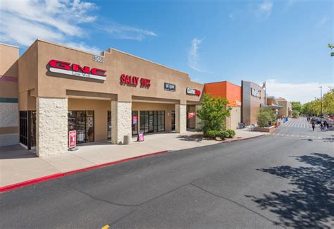 sycamore plaza stores.